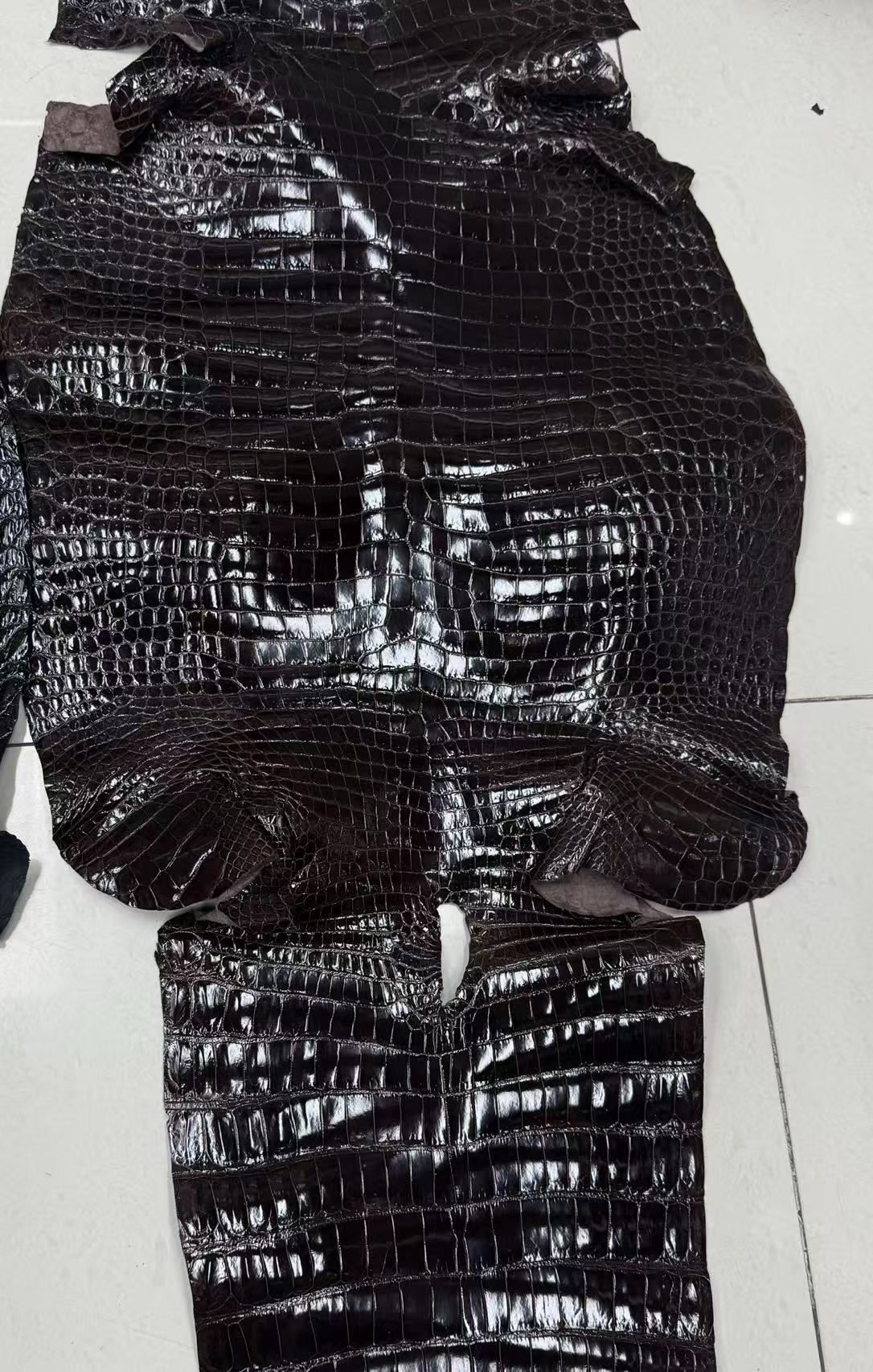 POROSUS CROCODILE — THE PINNACLE OF LUXURY EXOTIC LEATHER